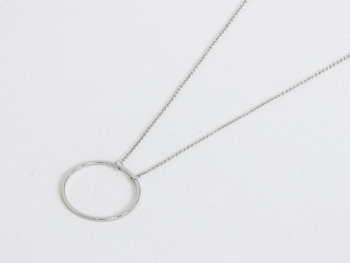 Helen Circle Necklace - Silver
