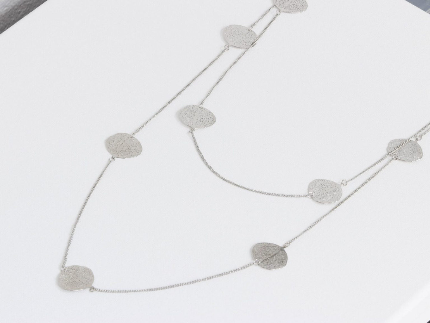 Sorsha Leaf Necklace - Silver