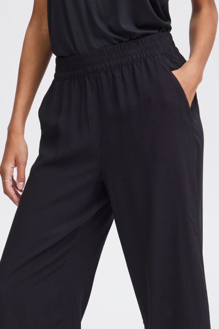 Joella Crop Pants - Black