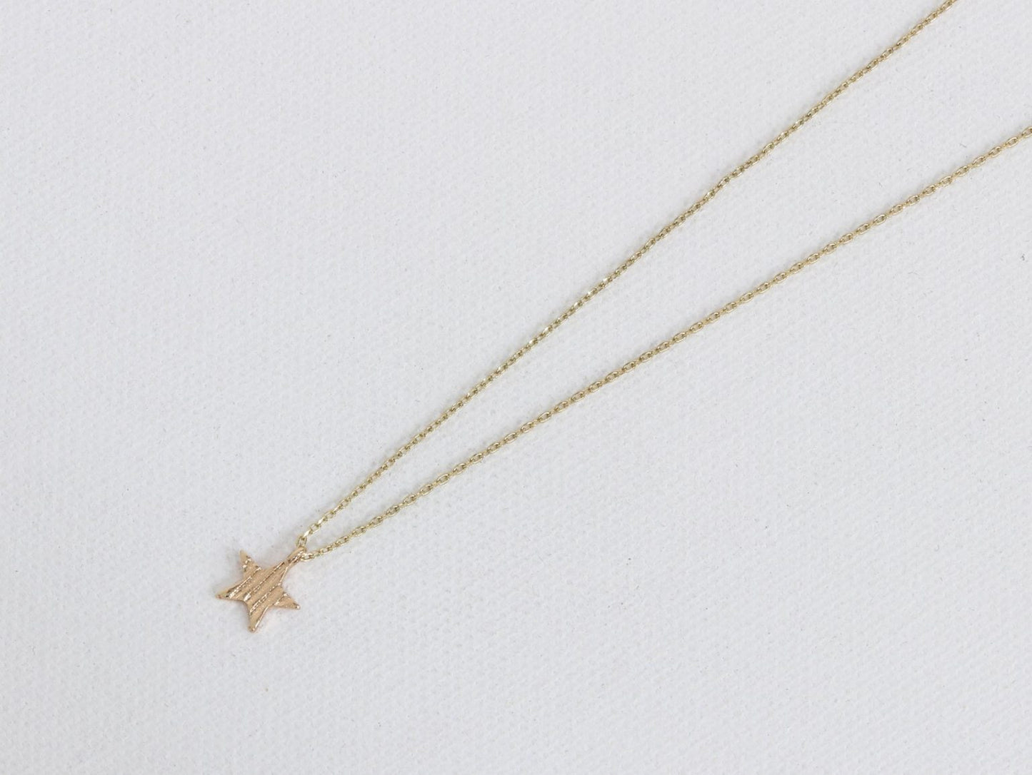 Larissa Star Necklace - Gold