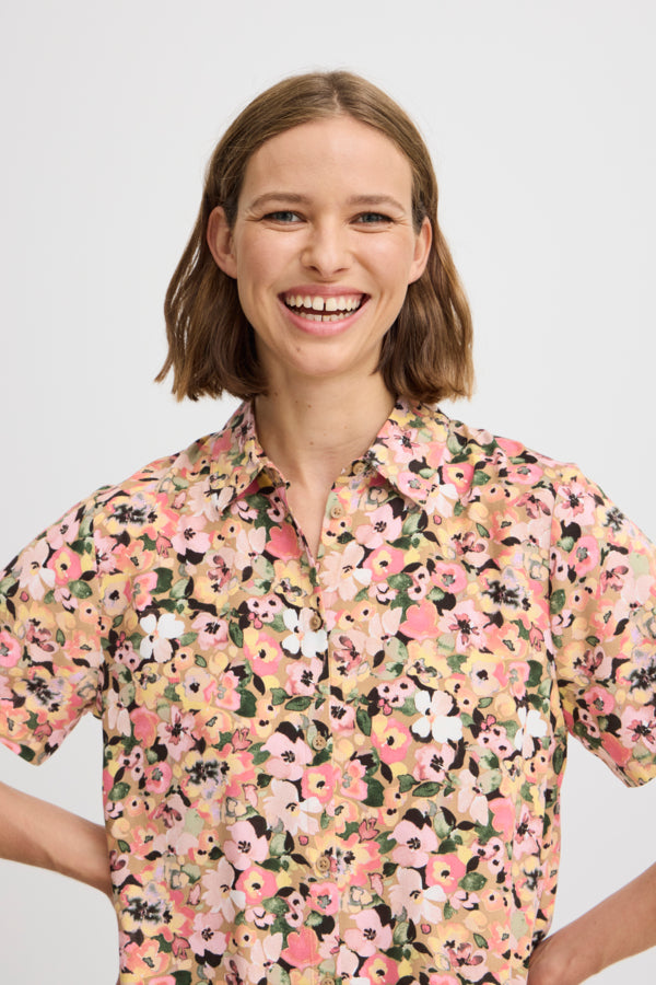 Joella Crop Shirt - Coral Blush Flower
