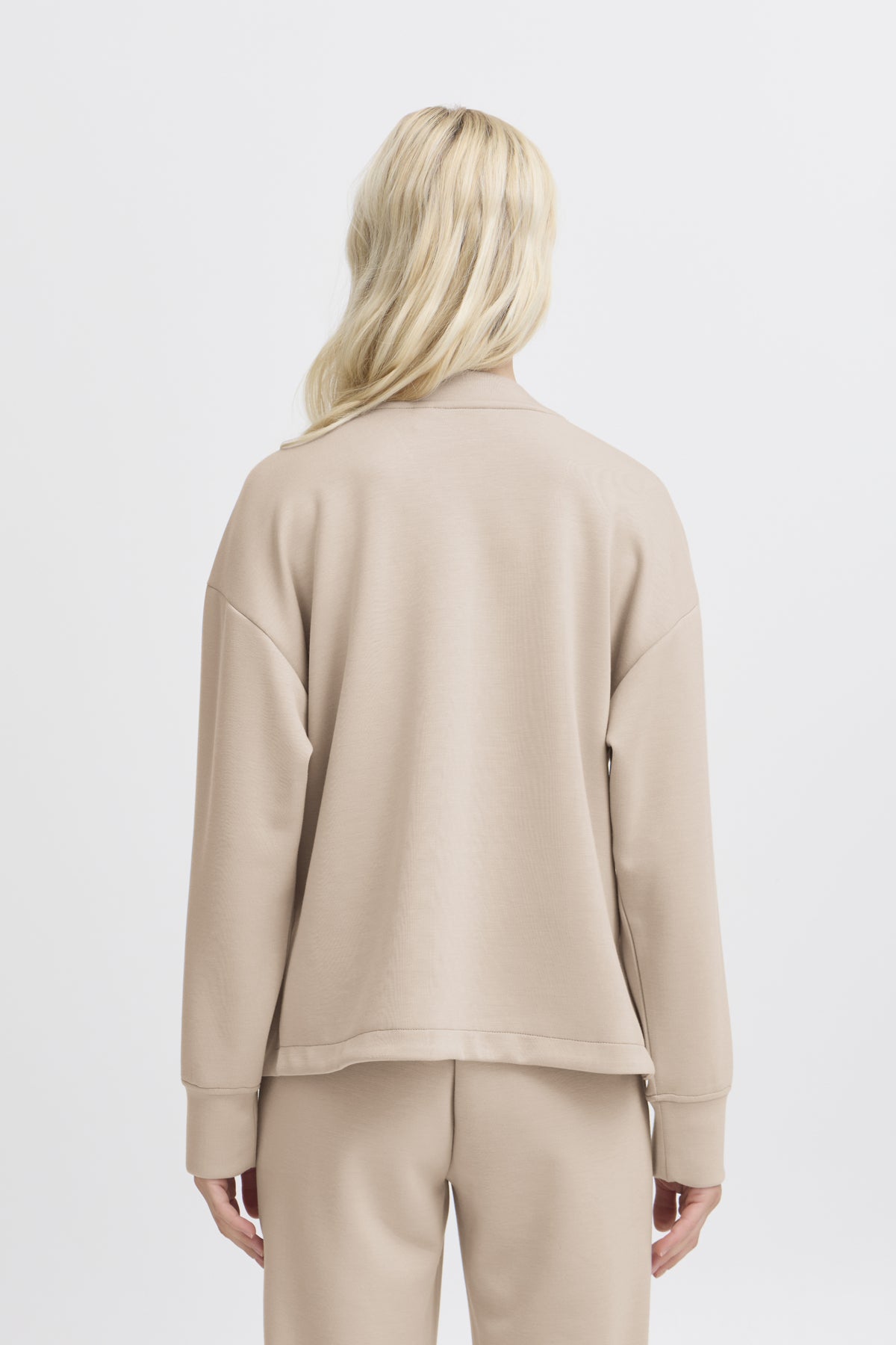 Pusti V-Neck Cropped Blouse - String