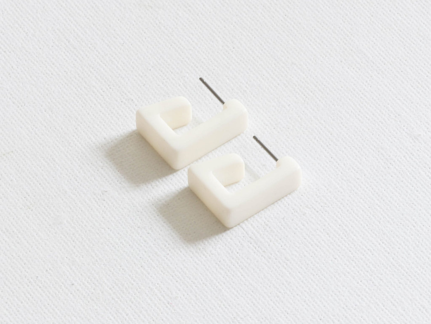Petra Matte Resin Square Earrings - White