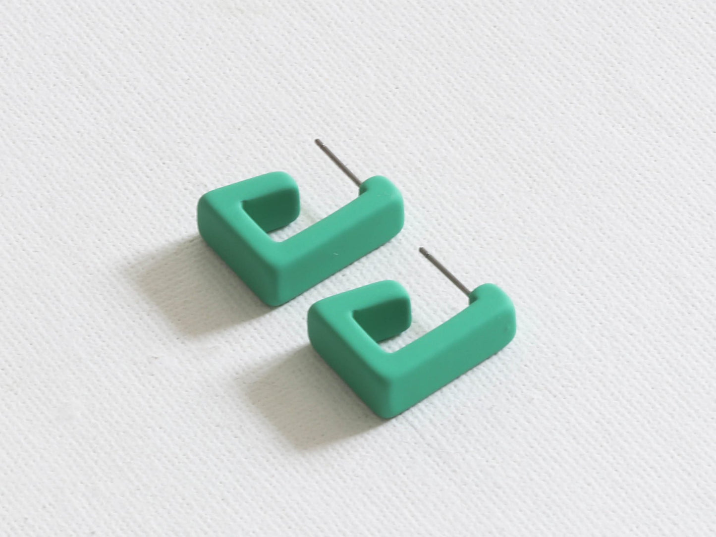 Petra Matte Resin Square Earrings - Green