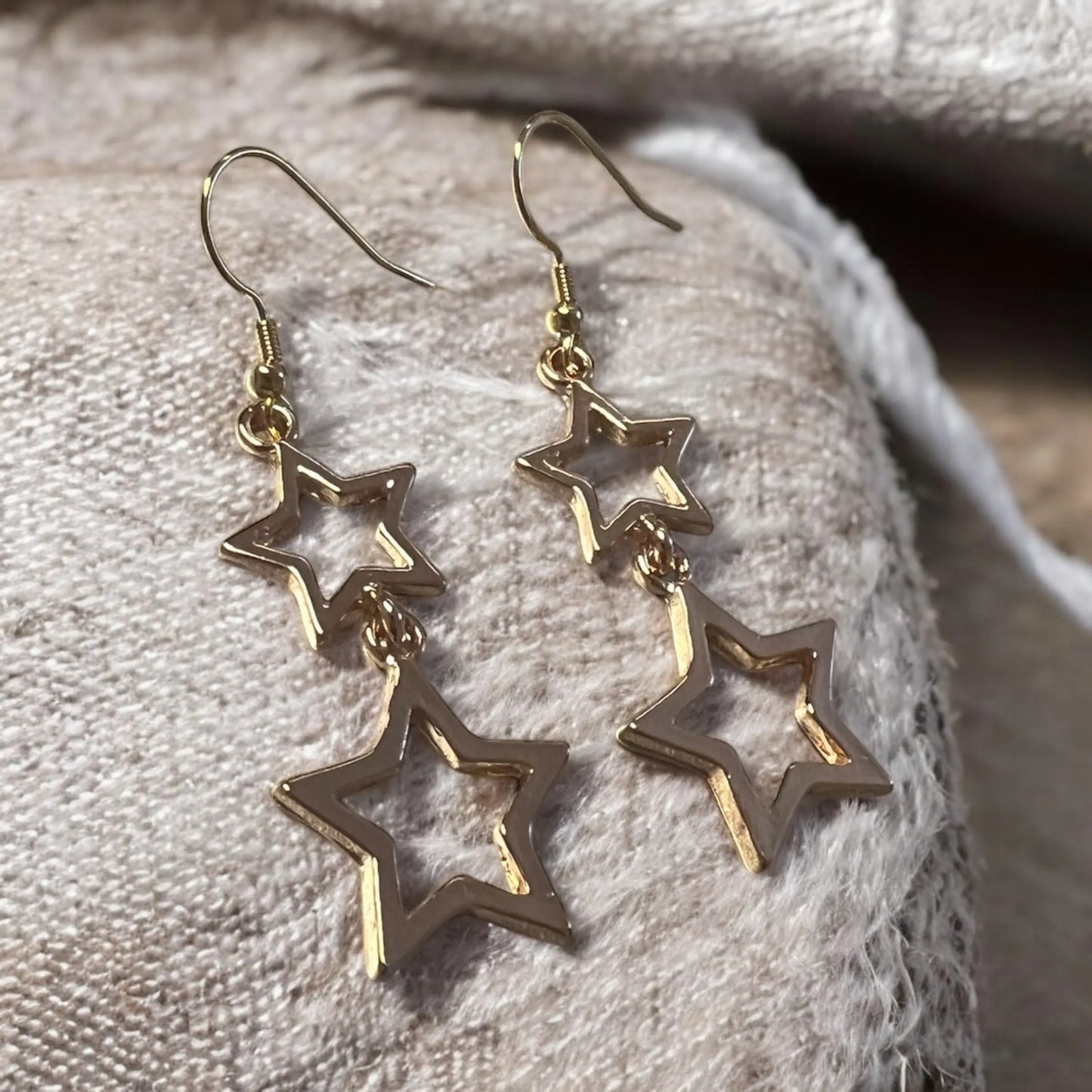 Hollow Double Star Stud Earring - Gold