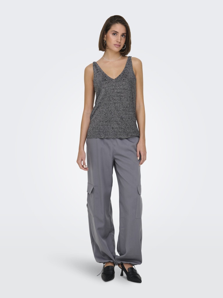 Queen V-Neck Glitter Top - Black Filli