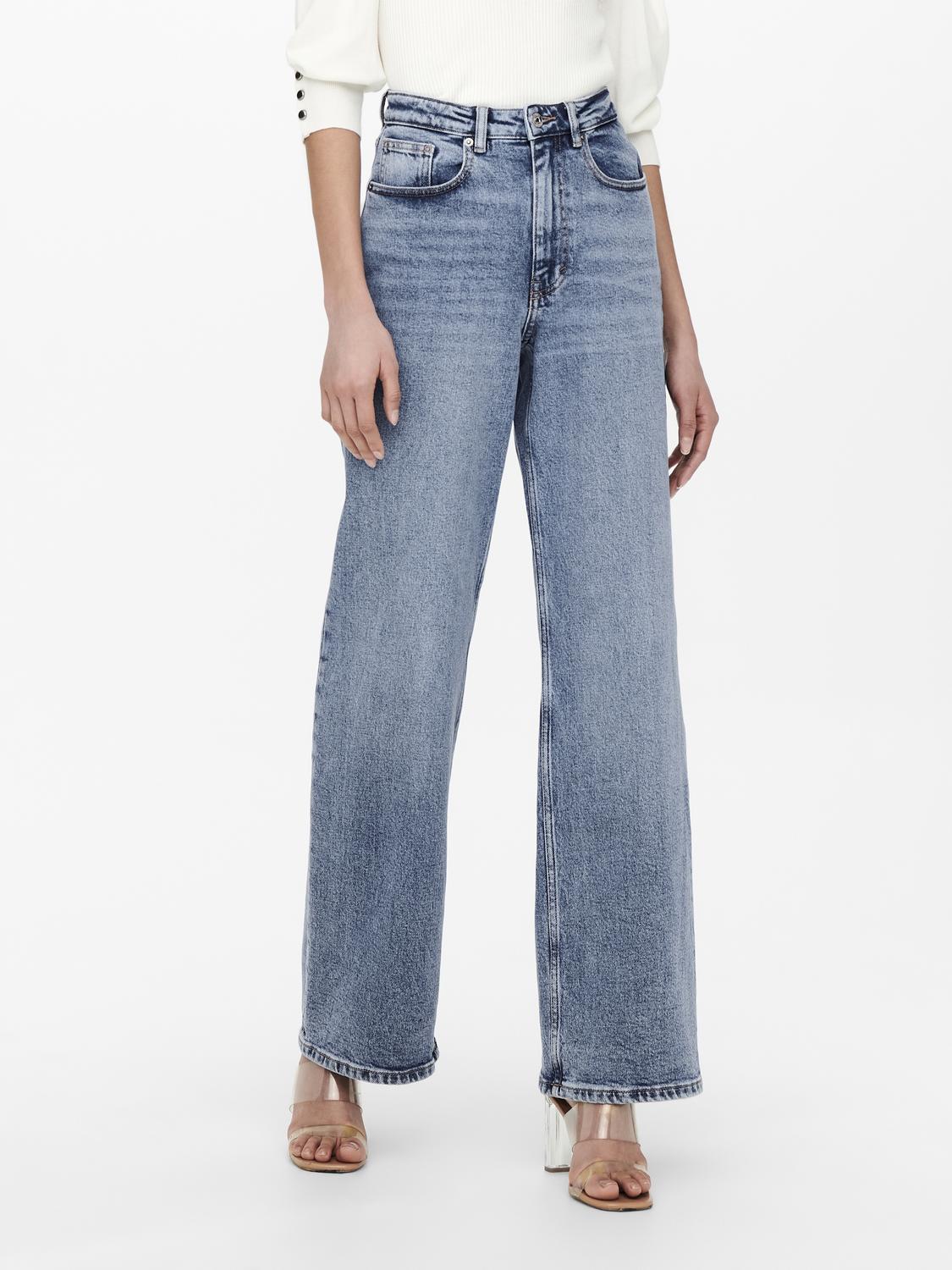 Juicy Wide Leg Jeans - Medium Blue