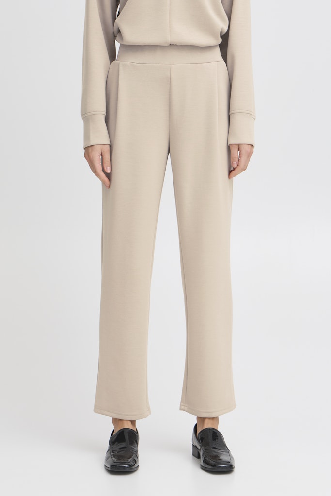 Pusti Pleat Pants - String