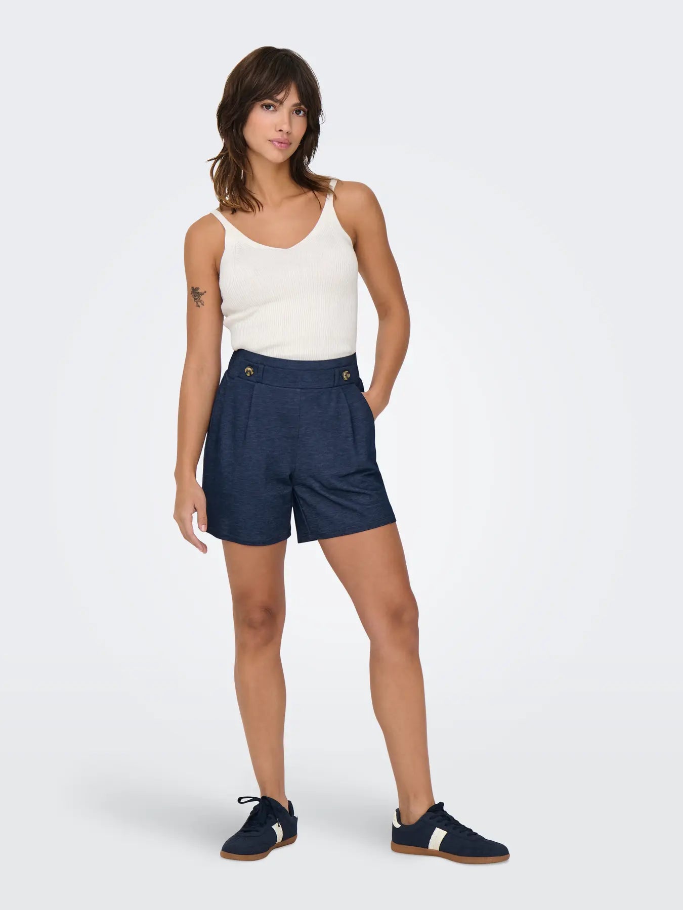 Birdie Geggo Shorts - Black Iris