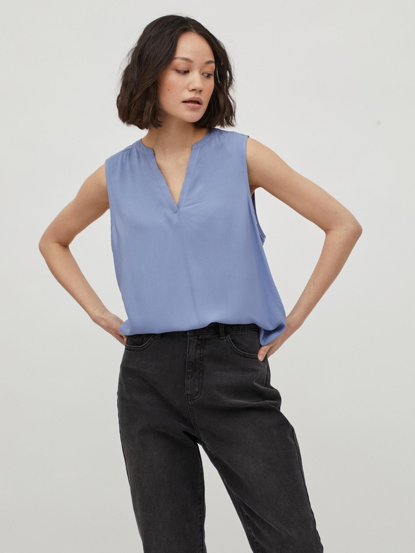 Roma V Neck Top - English Manor