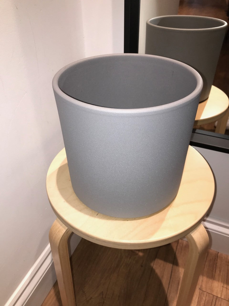 Maceo Plant Pot - Light Grey 23cm