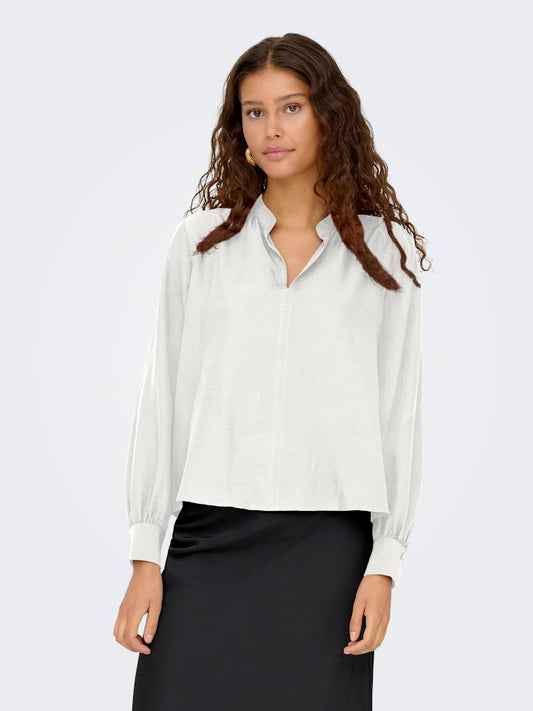 Celeste V-Neck Top - Cloud Dancer