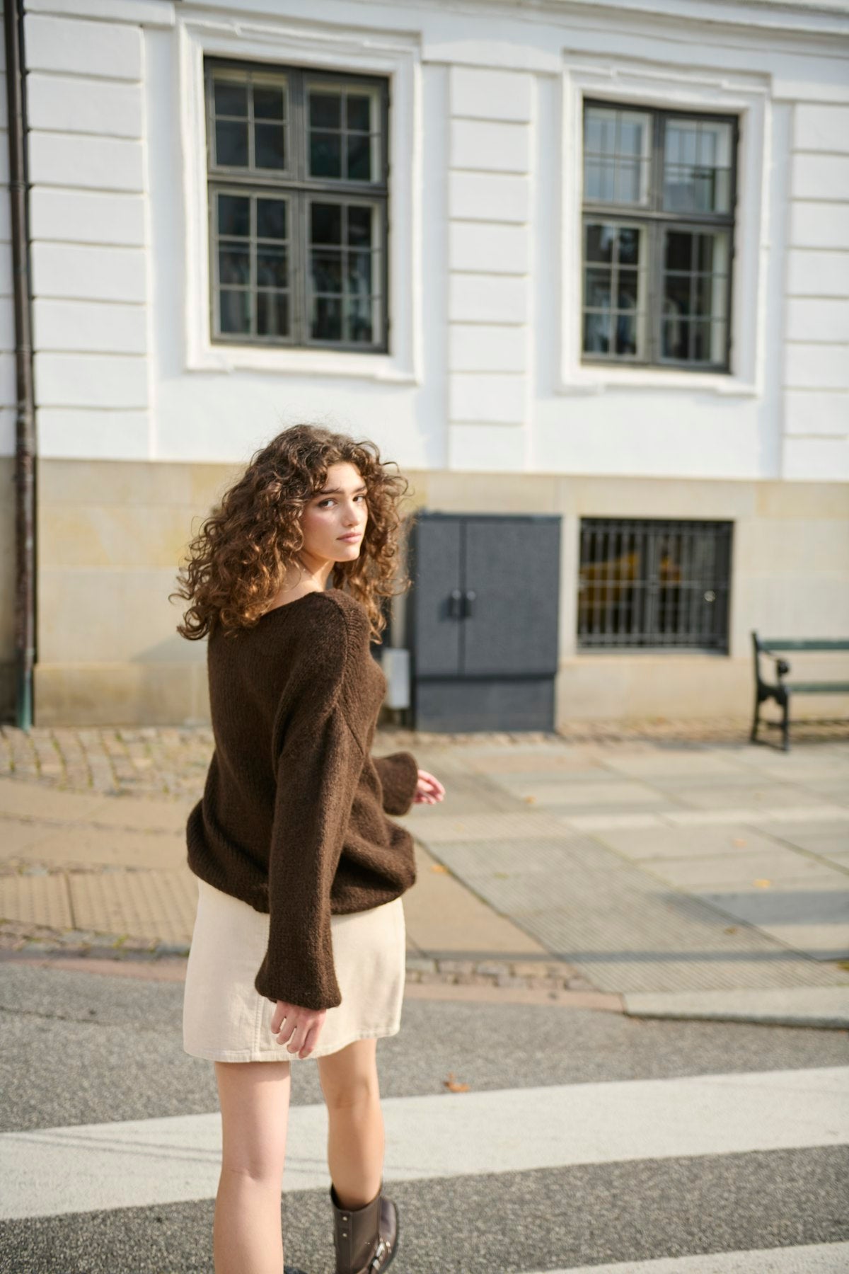 Dinea Reversible Pullover - Shitake