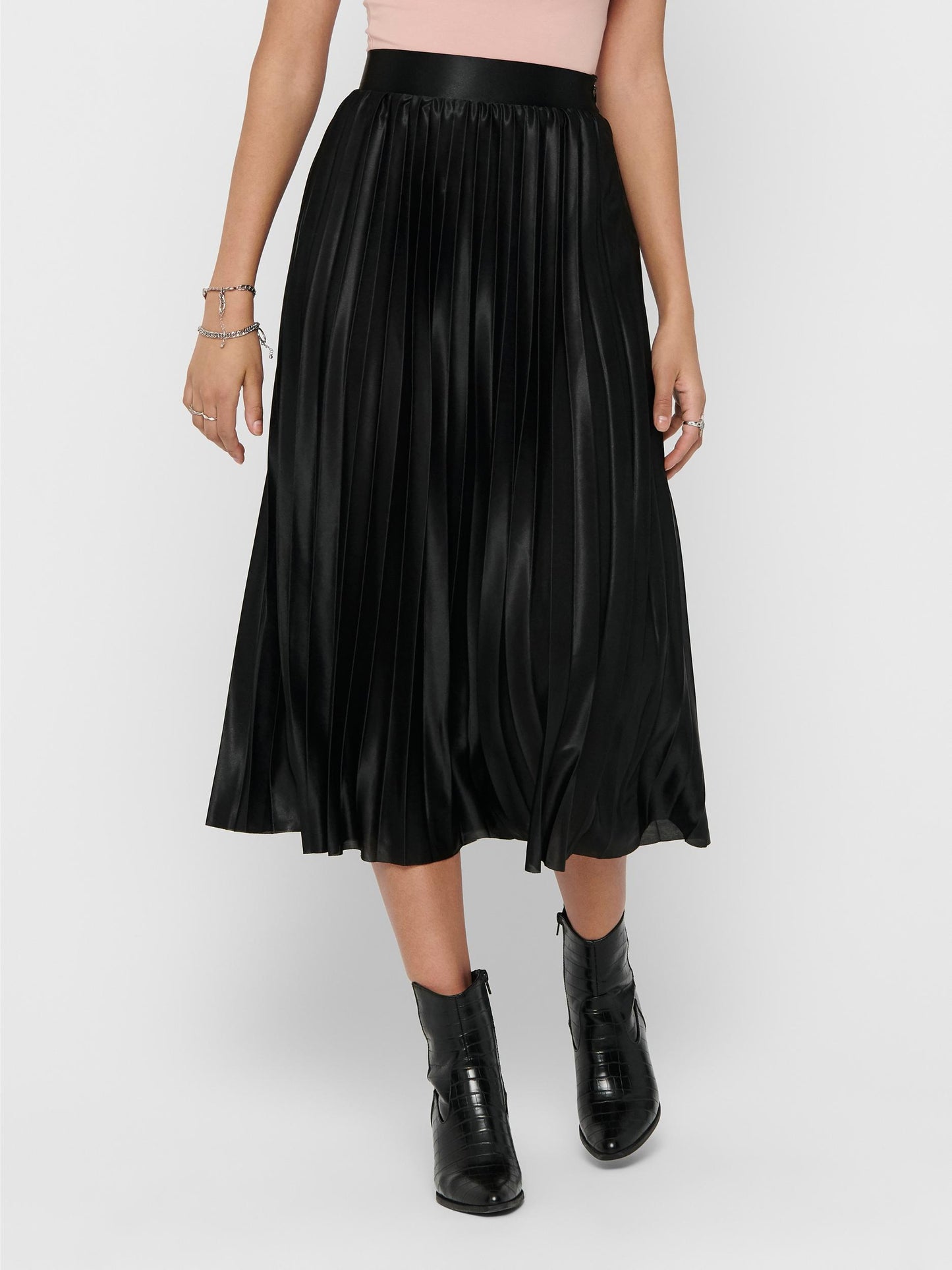 Hailey Pleated Skirt - Black