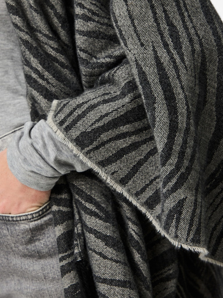 Marianna Poncho - December Sky Tiger