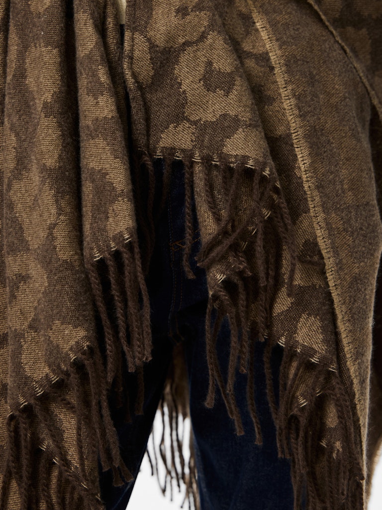 Marianna Poncho - Greige Leo