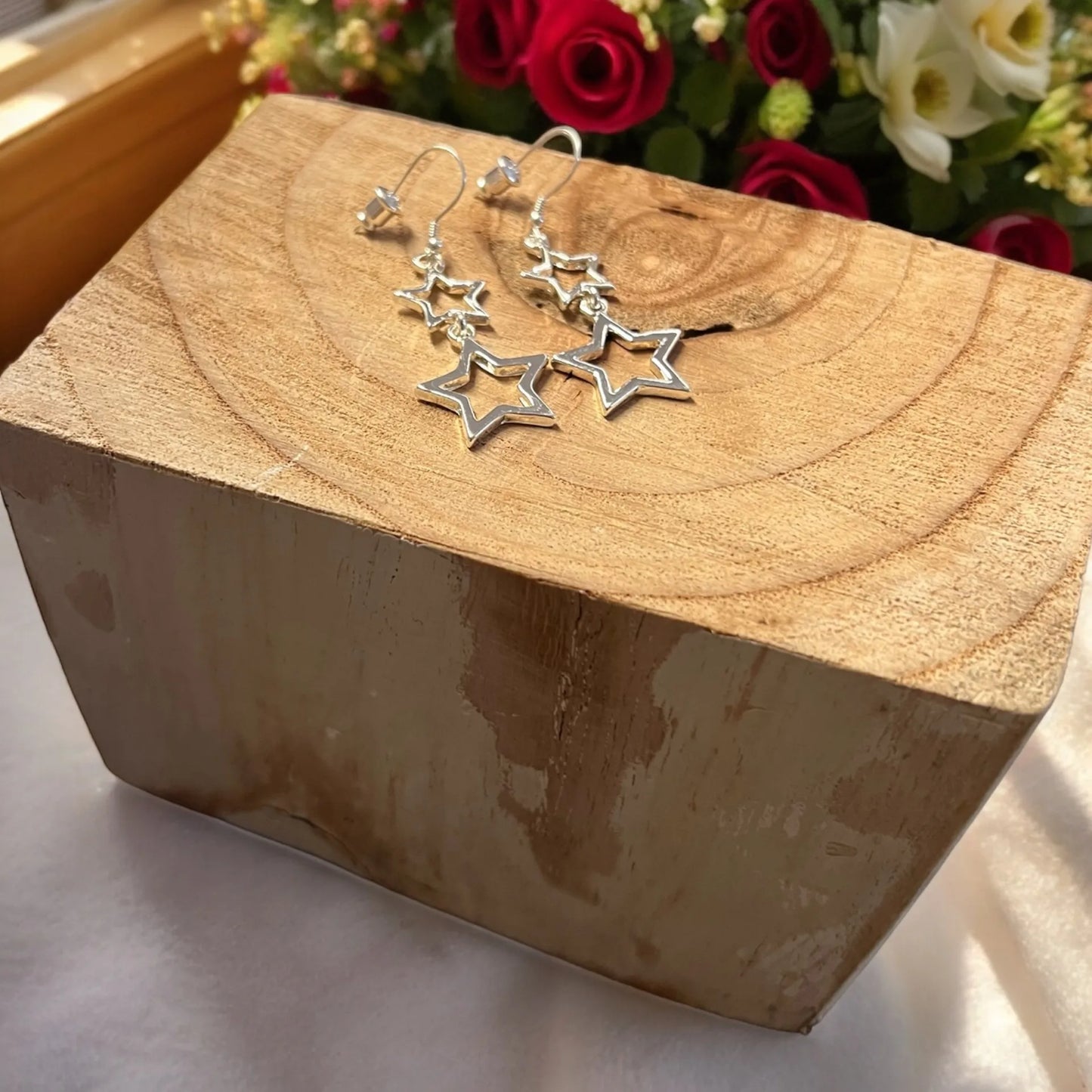 Hollow Double Star Stud Earring - Silver